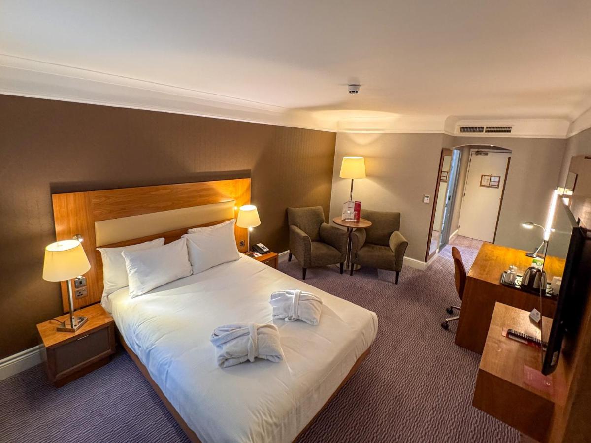 DoubleTree by Hilton Newbury North - Housity