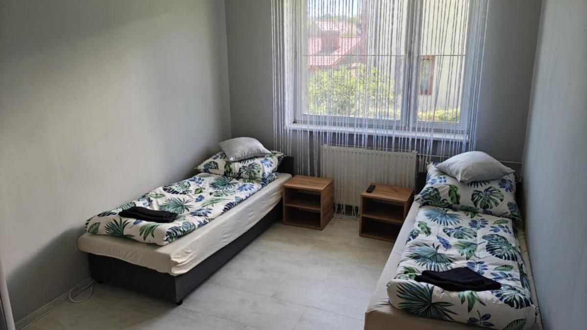 Pełna Chata Trojanka - Housity