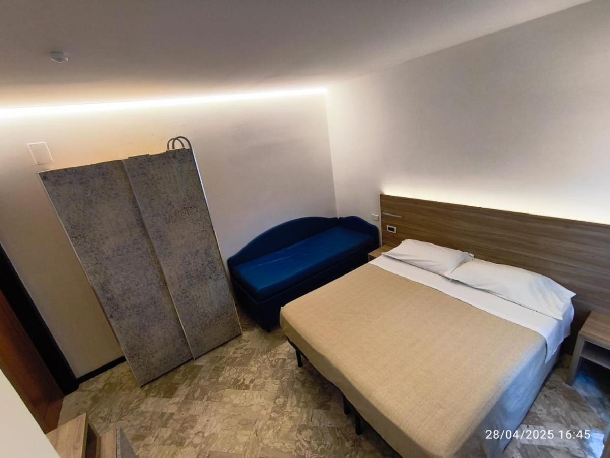 Casa Gialla - Housity