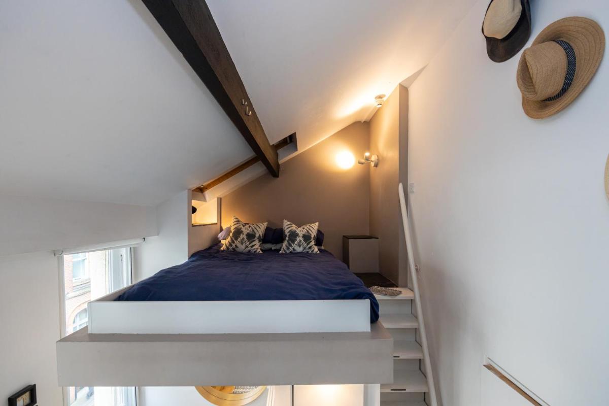 Central and Quirky Northern Quarter Flat, Manchester - Hizvo