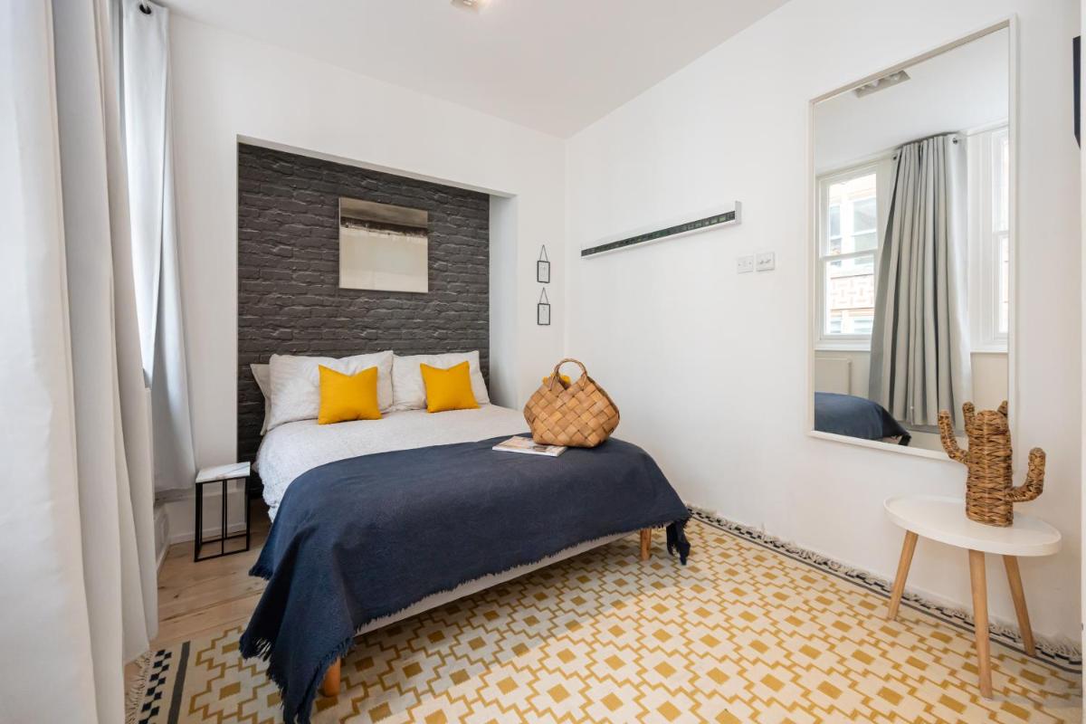 Central and Quirky Northern Quarter Flat, Manchester - Hizvo