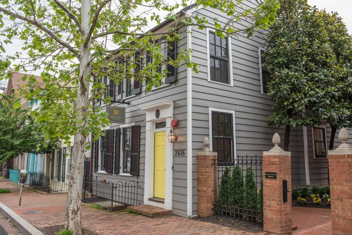 The Poppy Georgetown Guesthouse and Gardens - Housity