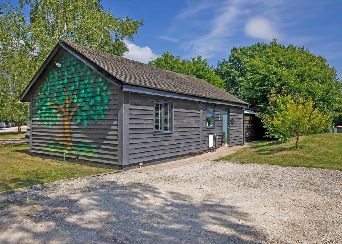 Oakwood Lodges - Housity