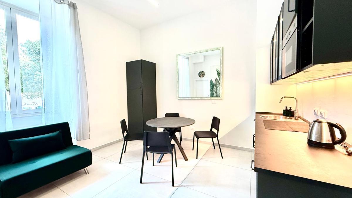 Lovelace Holidays - Housity