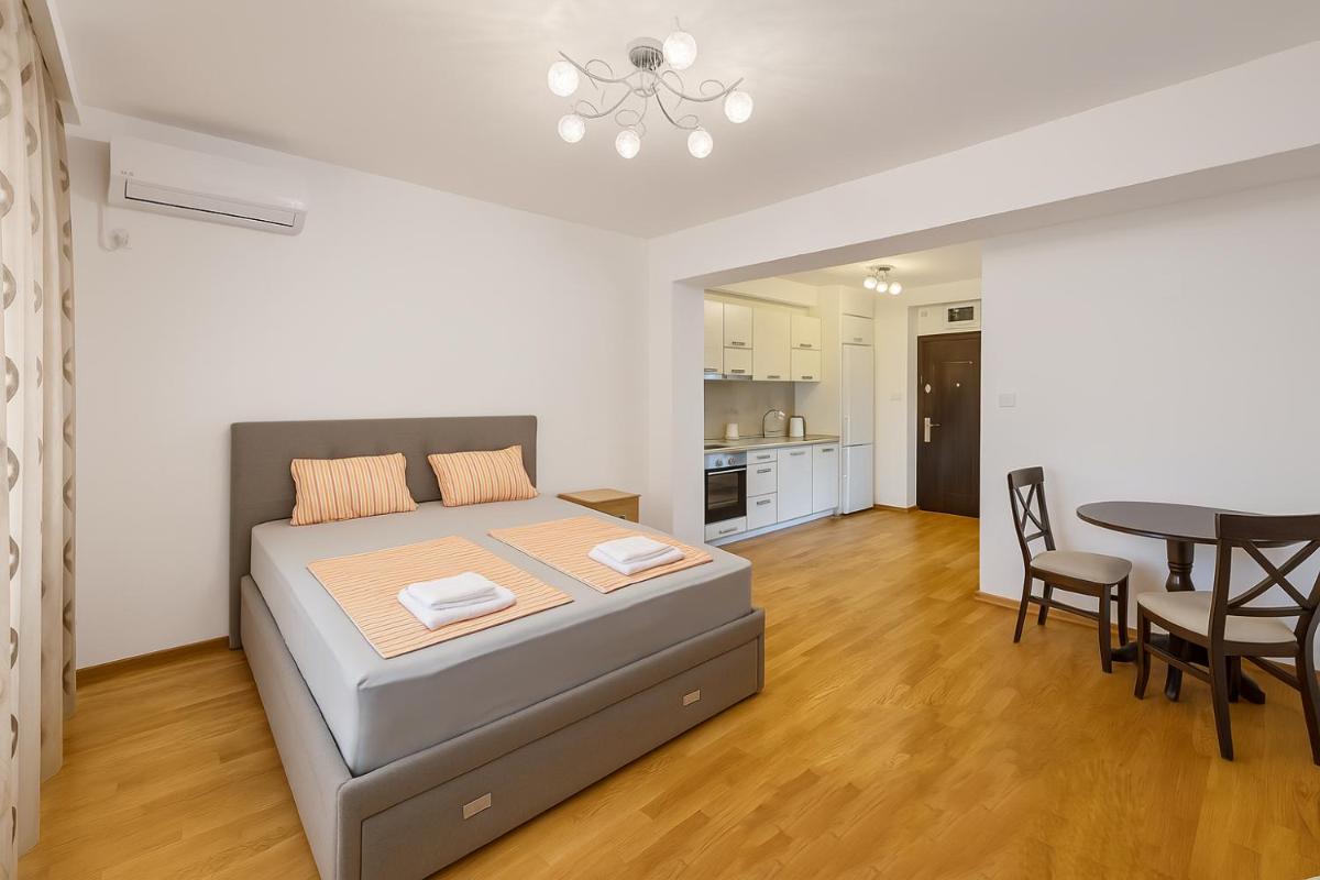 Adelisa Apartments - Housity