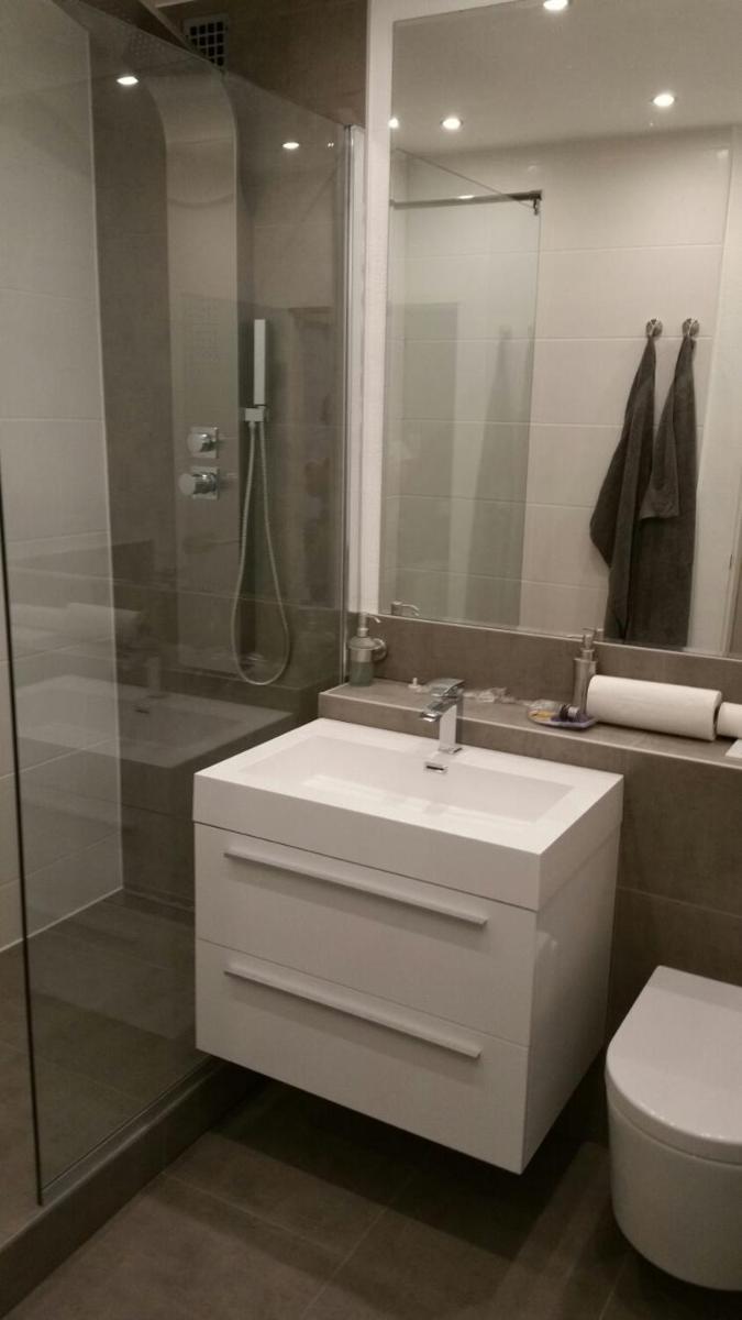 Modernes Apartment Duisburg - Hizvo