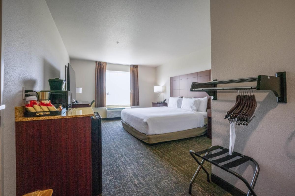 Cobblestone Inn & Suites - Boise City - Housity