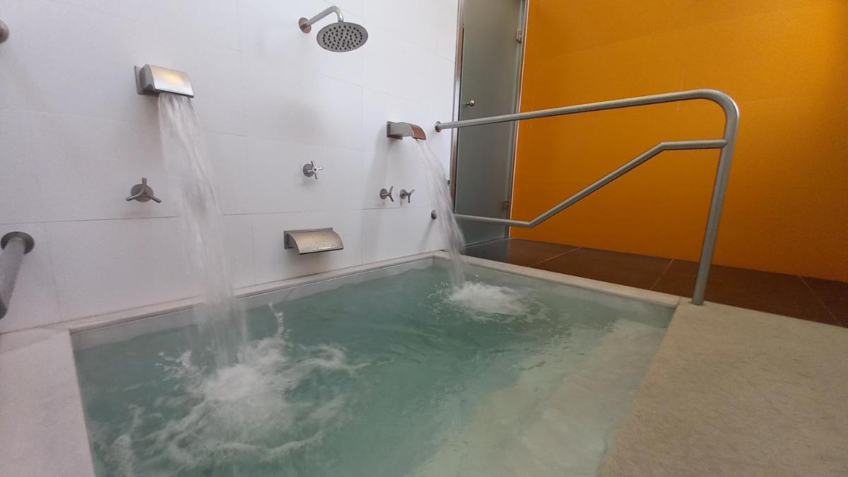 Un baño de Hotel Balneario de Retortillo
