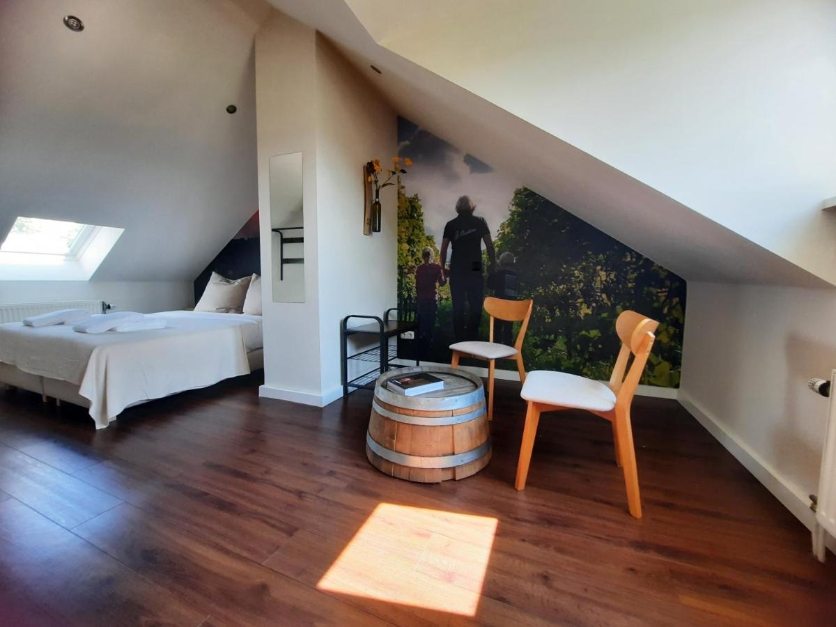 LÖSS Wijnhotel en Smaaklokaal - Housity