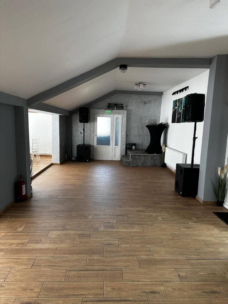 Vila Amalia Munții Macinului - Housity