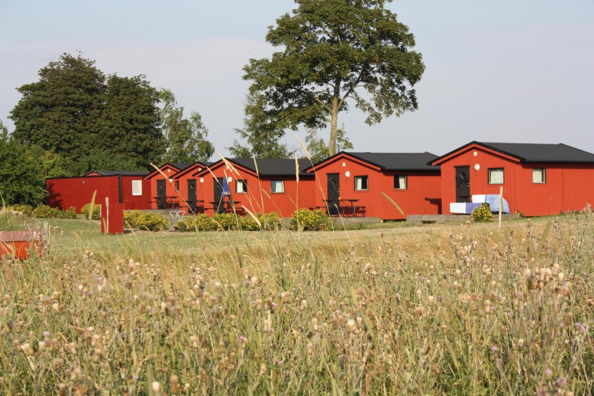 Natursköna Gamlegård på Ön Ven - Housity
