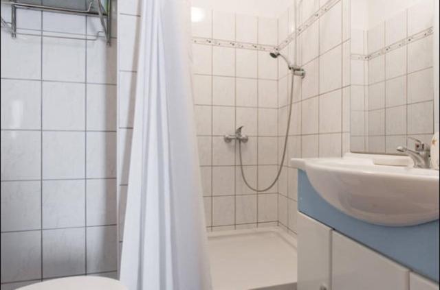 Triglav Studio Apartments - Housity