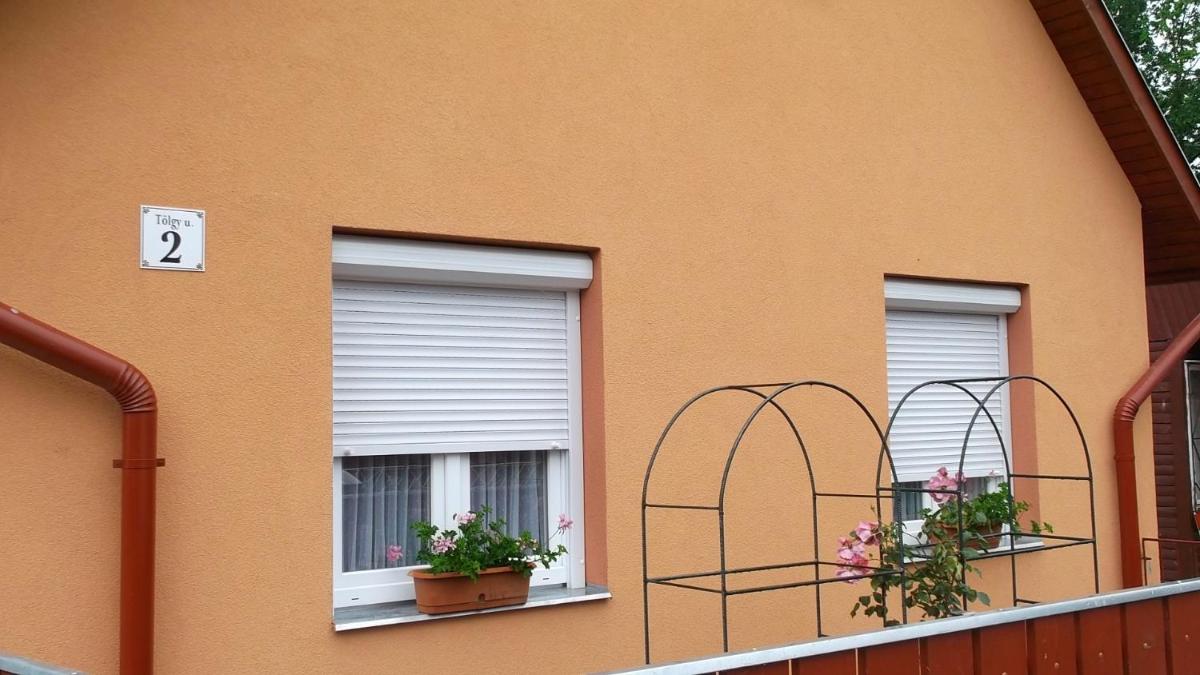 Nánás Szállás - Housity