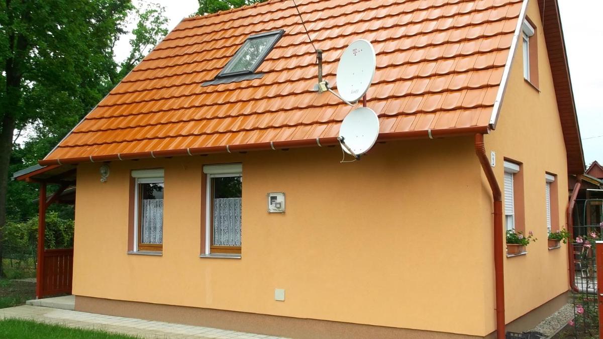 Nánás Szállás - Housity