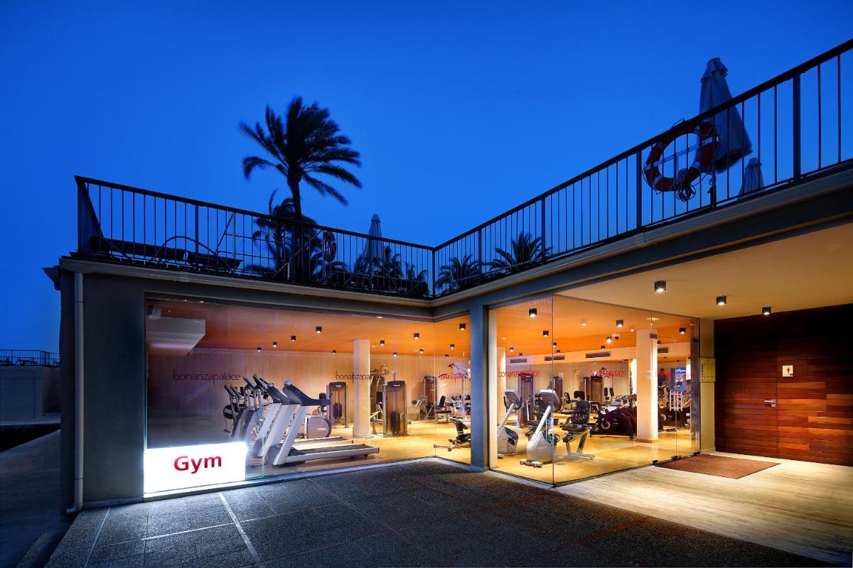 Gimnasio o instalaciones de fitness de Palace Bonanza Playa Resort & SPA by Olivia Hotels Collection
