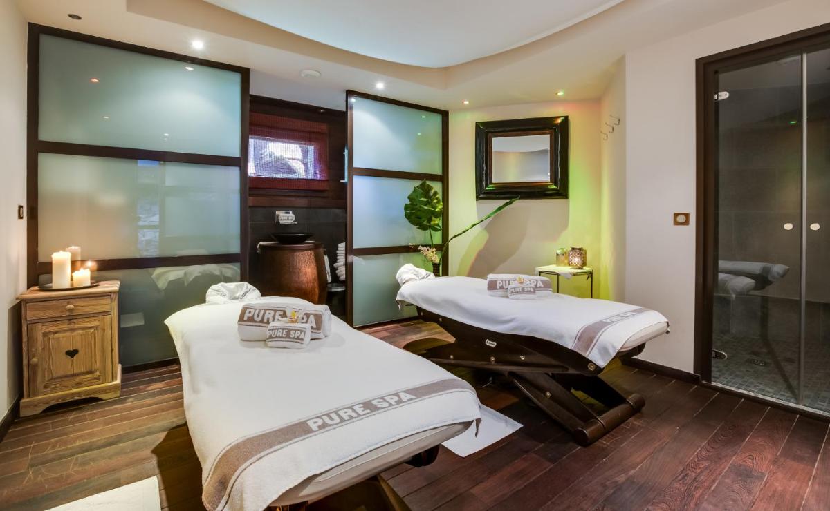 Un ou plusieurs lits dans un hébergement de l'établissement Hotel Tsanteleina