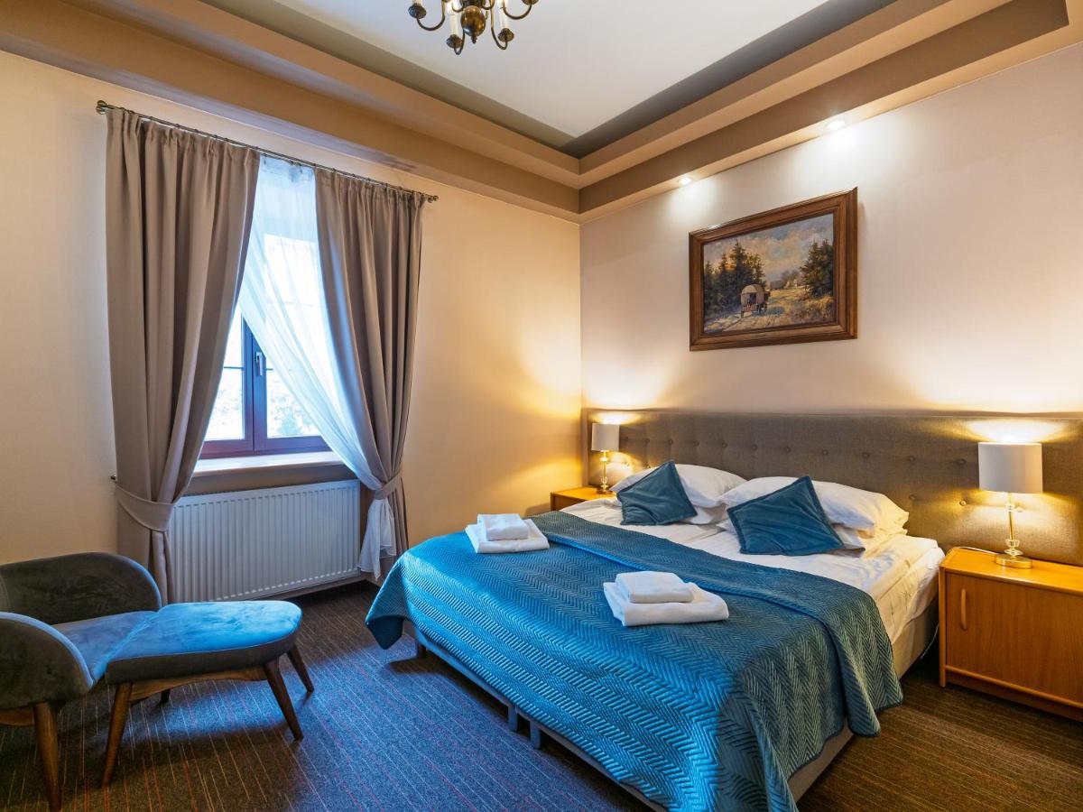 Zamek w Krasiczynie - Housity
