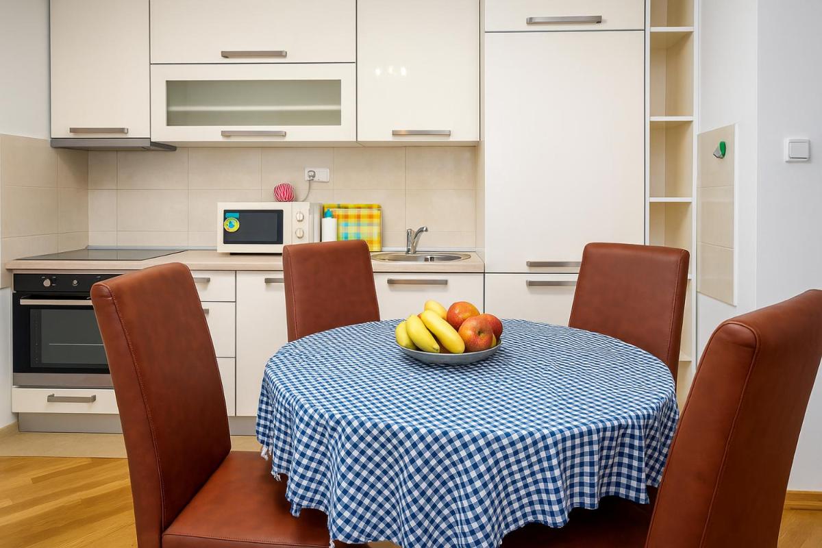 Adelisa Apartments - Housity