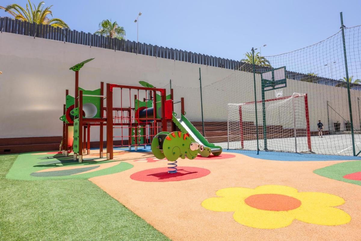 Zona de juegos infantil en GF Fañabe