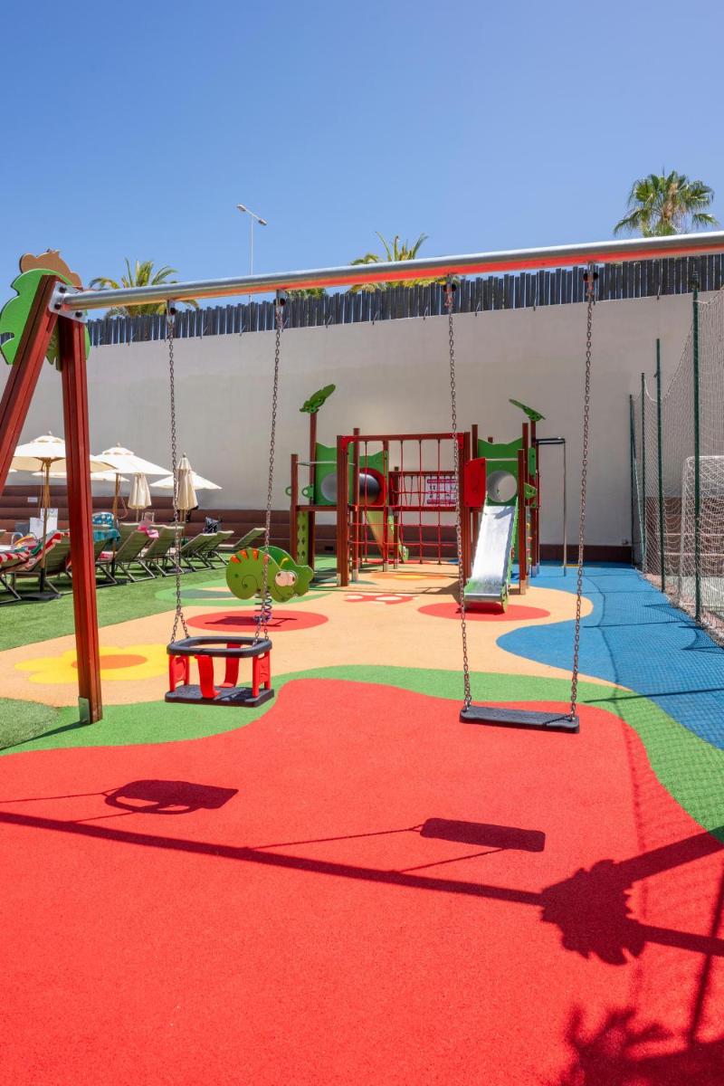 Zona de juegos infantil en GF Fañabe