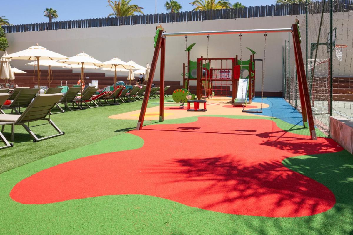 Zona de juegos infantil en GF Fañabe