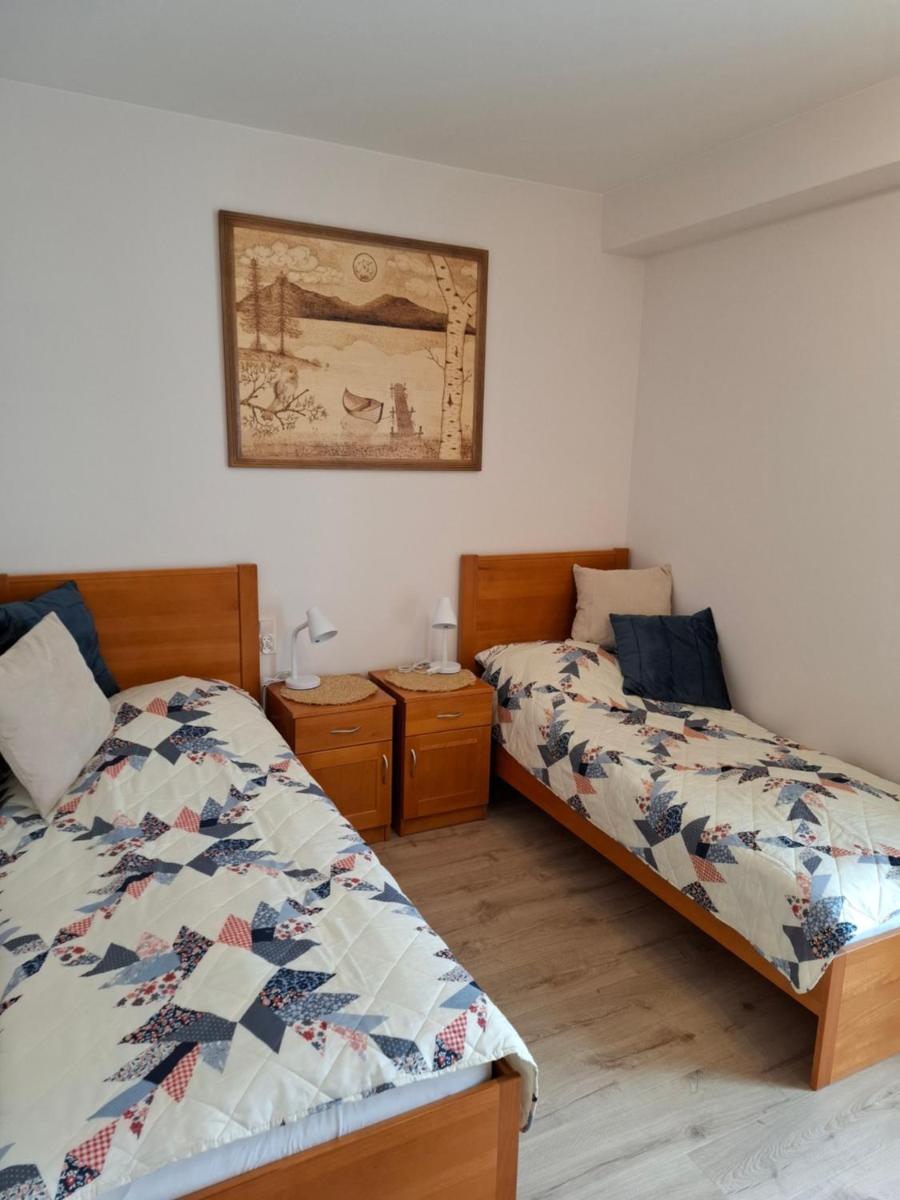 Apartament Wanda-widok jeziora z dachu budynku - Housity