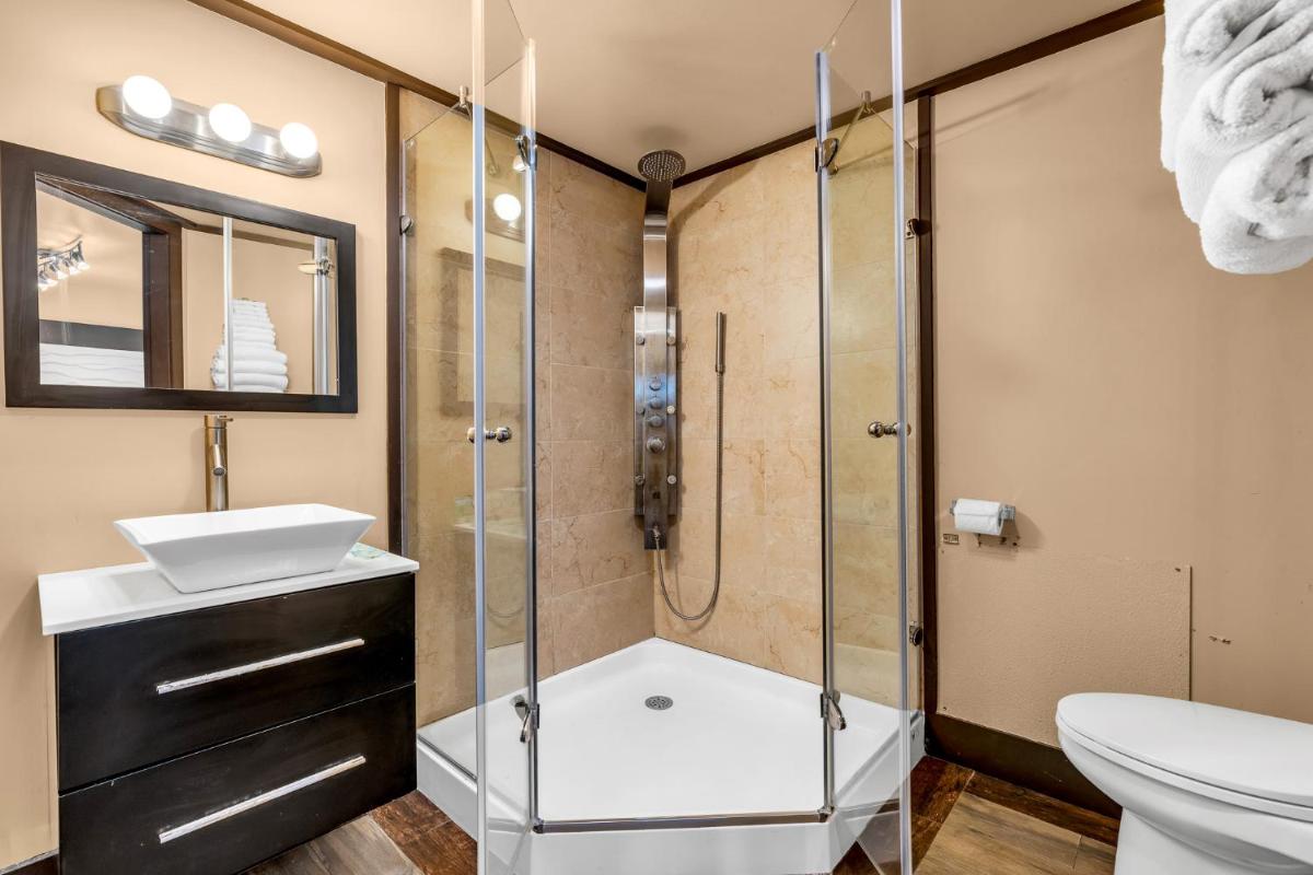 Aztec Ocean Resort - Housity