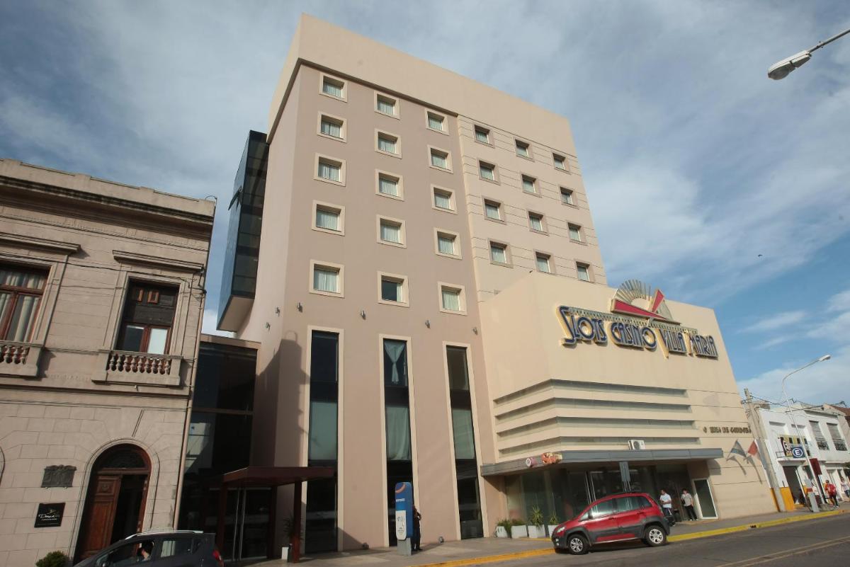 Howard Johnson Villa María Hotel y Casino - Housity