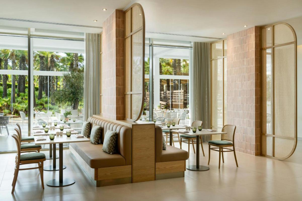 Uma área de estar em The Westin Salgados Beach Resort, Algarve