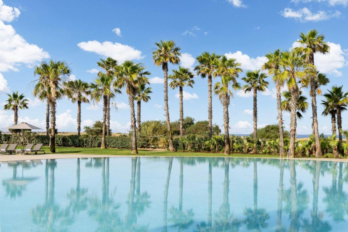 A piscina em ou perto de The Westin Salgados Beach Resort, Algarve