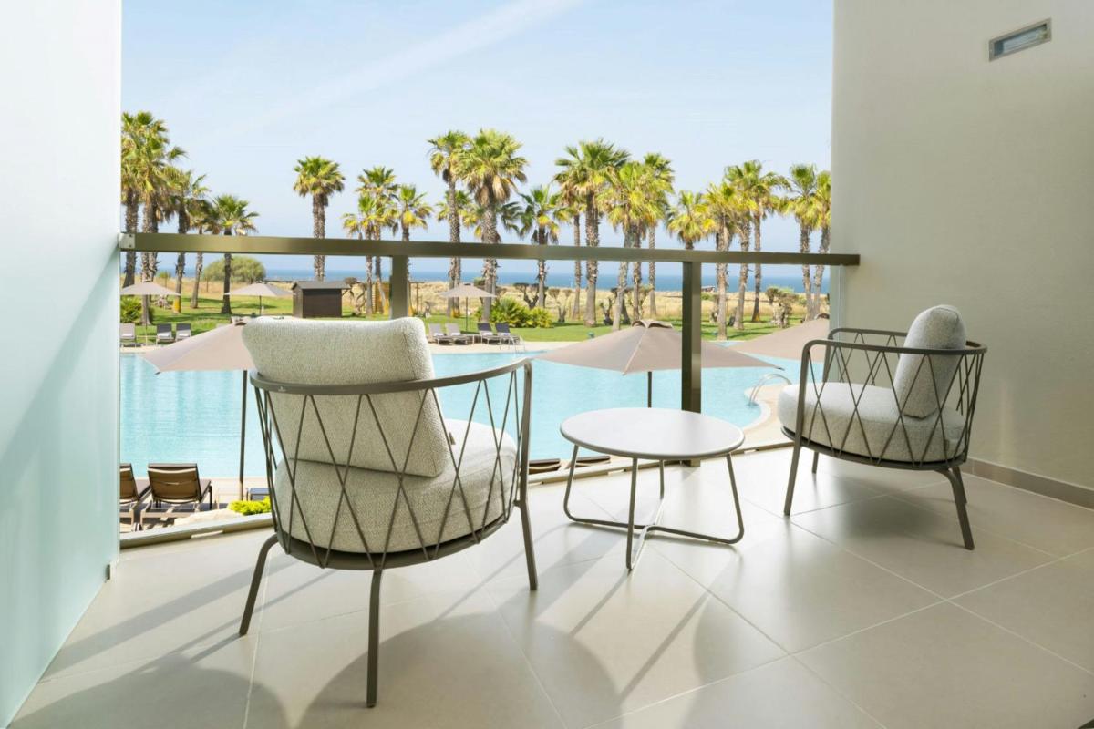 A piscina em ou perto de The Westin Salgados Beach Resort, Algarve