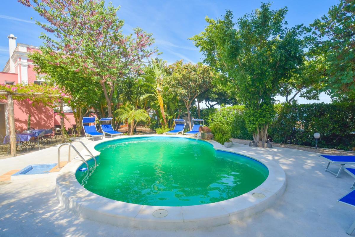 Hotel Italia - Beach Club - Housity