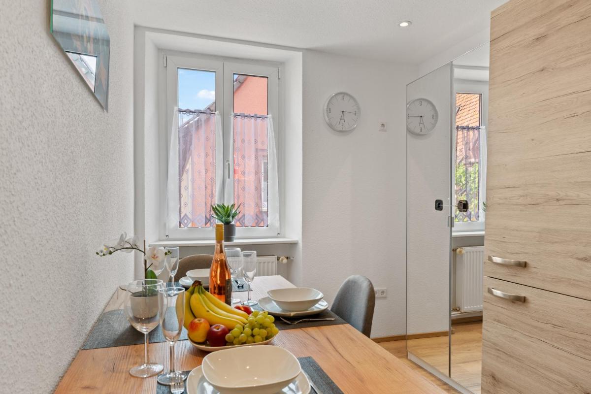 WINETIME - Apartment Edenkoben - für bis zu 3 Personen - gemütlich an der südlichen Weinstraße zwischen Landau und Neustadt - nähe Villa Ludwigshöhe - Rietburg - Housity