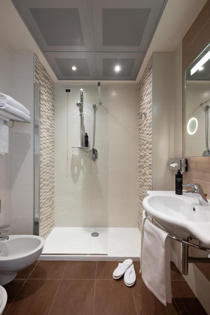 Mercure Parma Stendhal - Housity