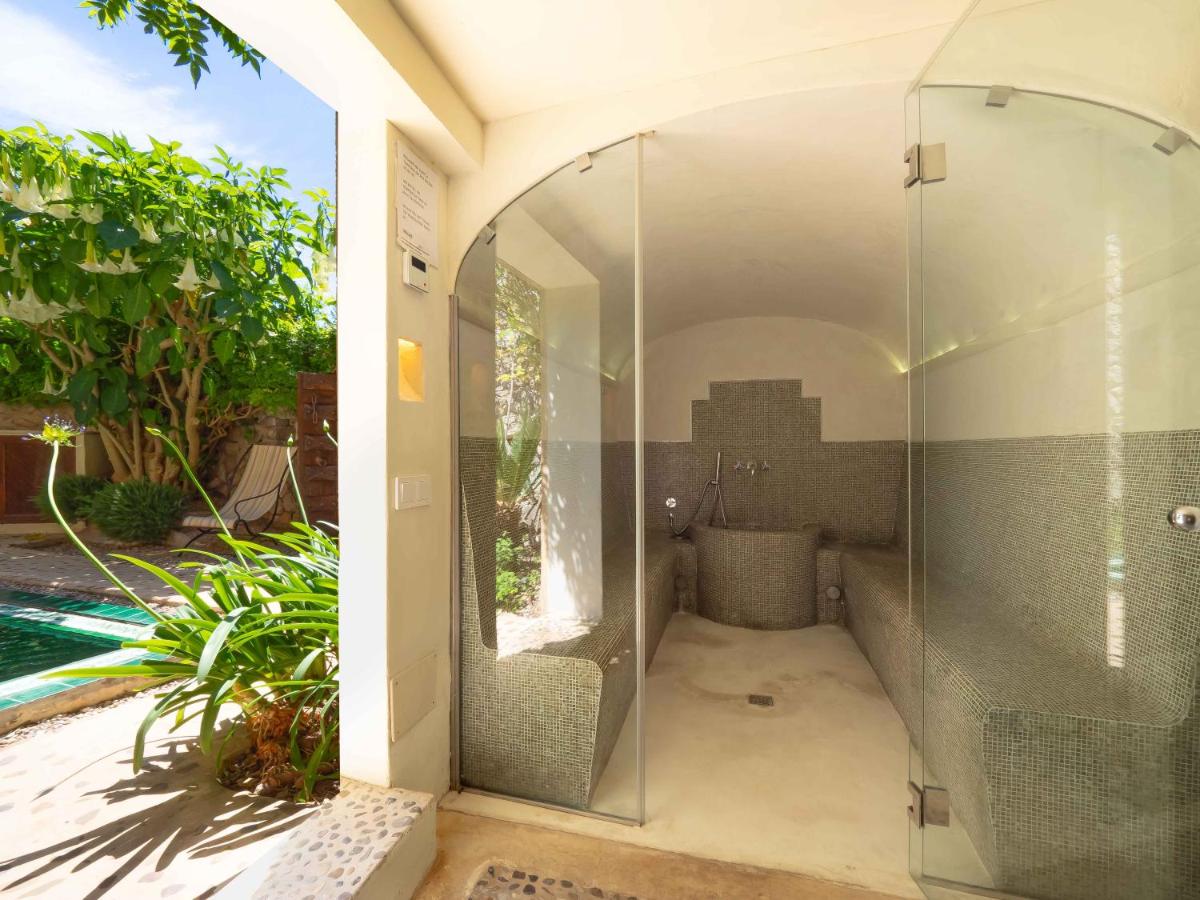 Un baño de Hotel & Restaurant Jardi d'Artà