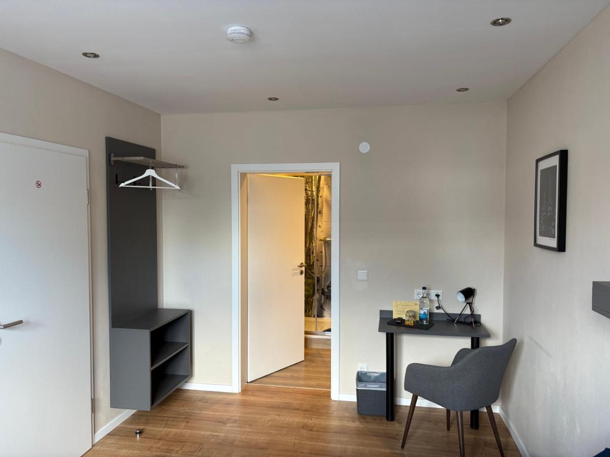 The Pharmacy Inn - Housity