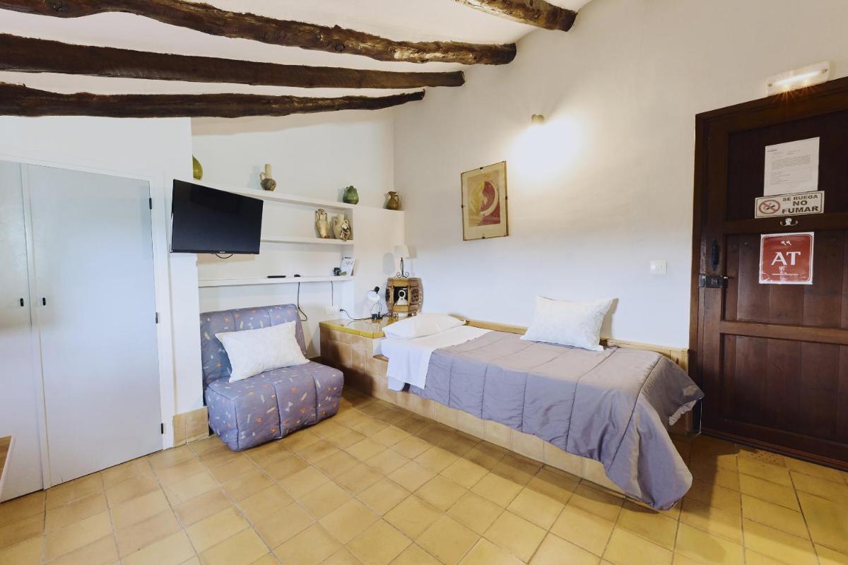 Apartamentos Rurales La Fàbrica - Housity