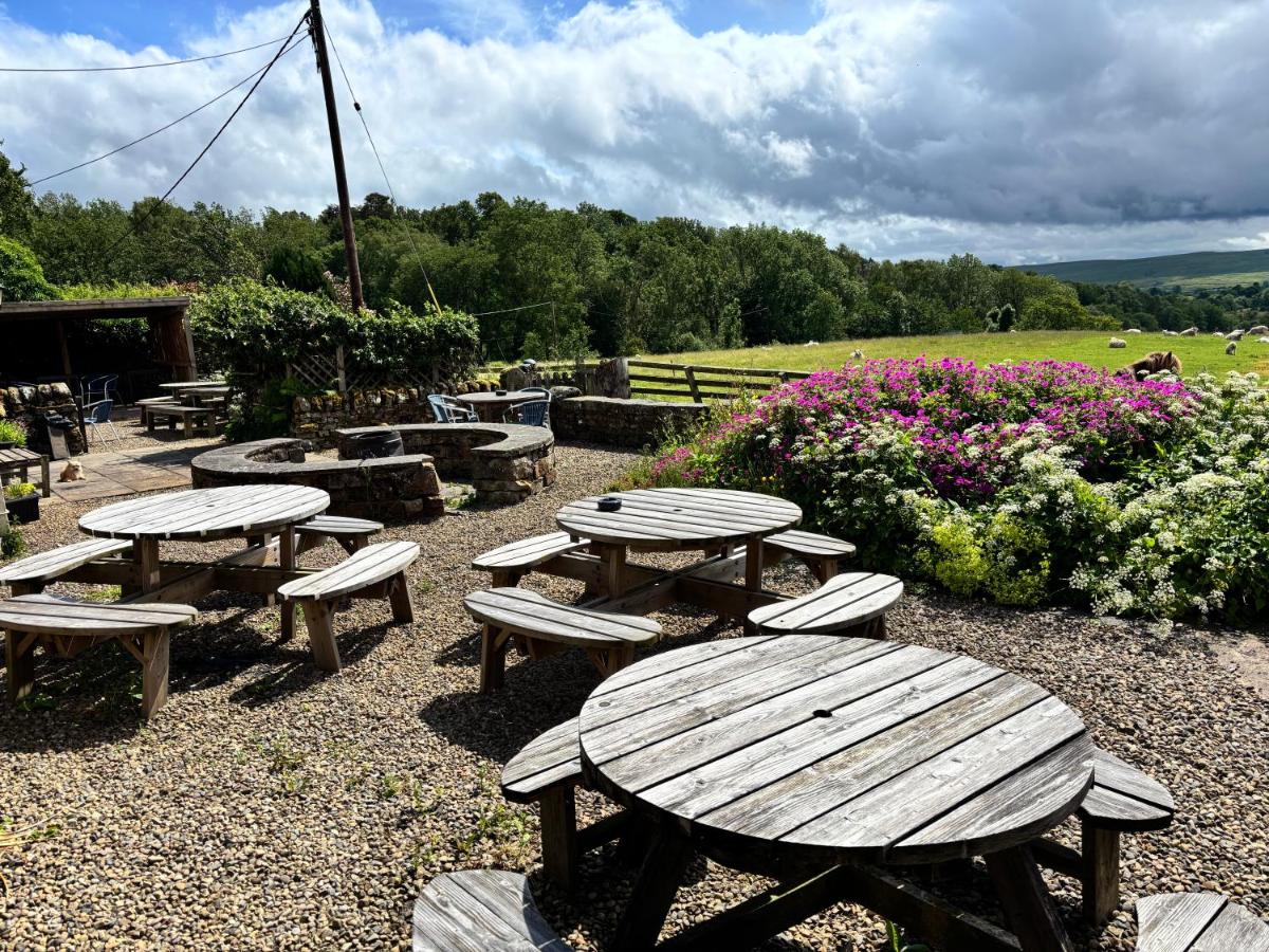 Hollybush Inn - Housity