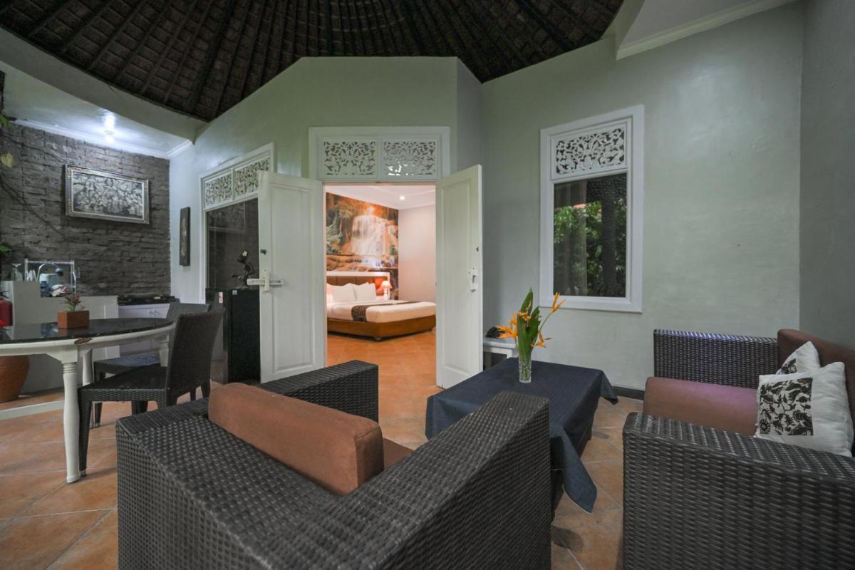 The Taman Ayu Seminyak 10 Minute walking to the BEACH - Hizvo