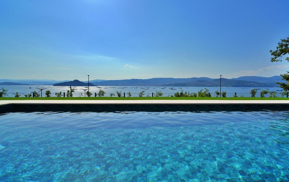 GALIHOST - RD Hotel Apartamento con piscina climatizada - Housity