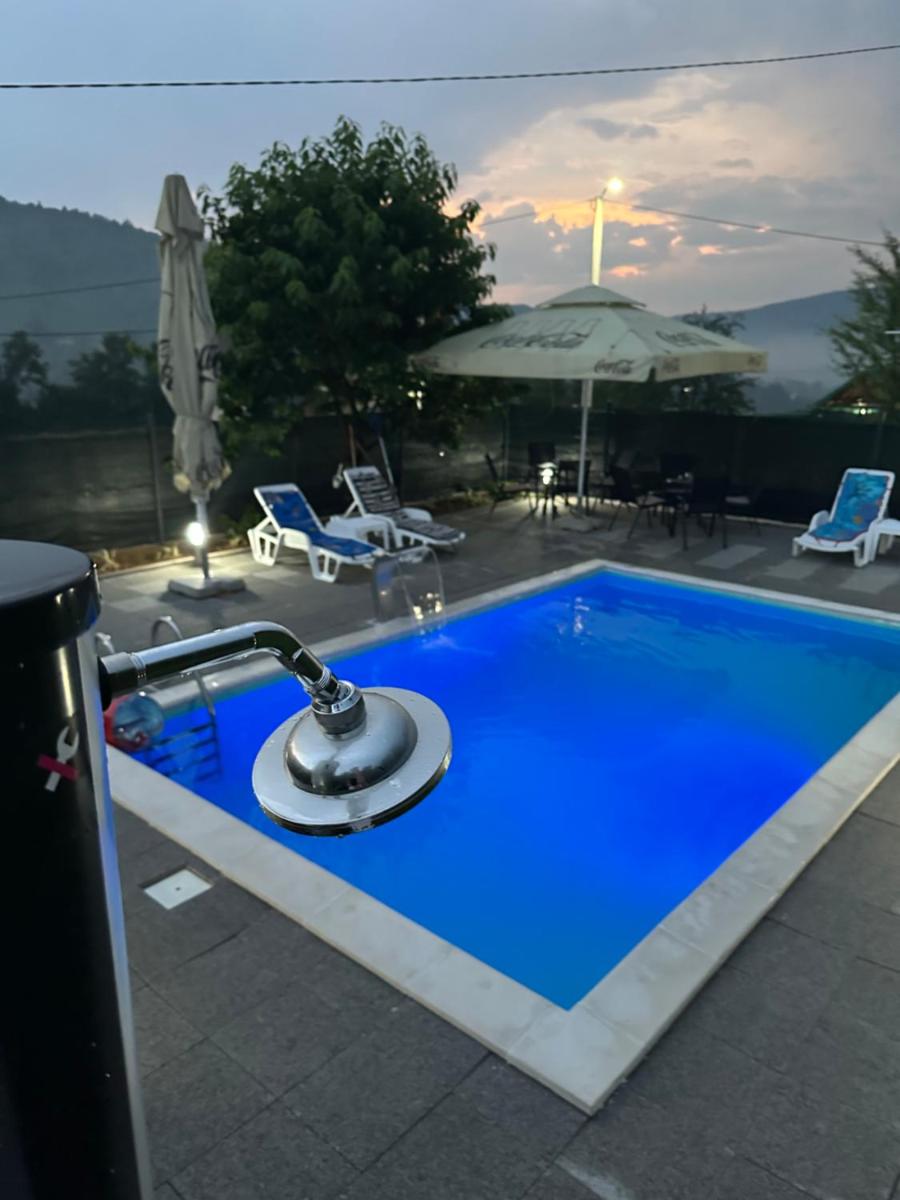 House Apartment Azra - Hizvo
