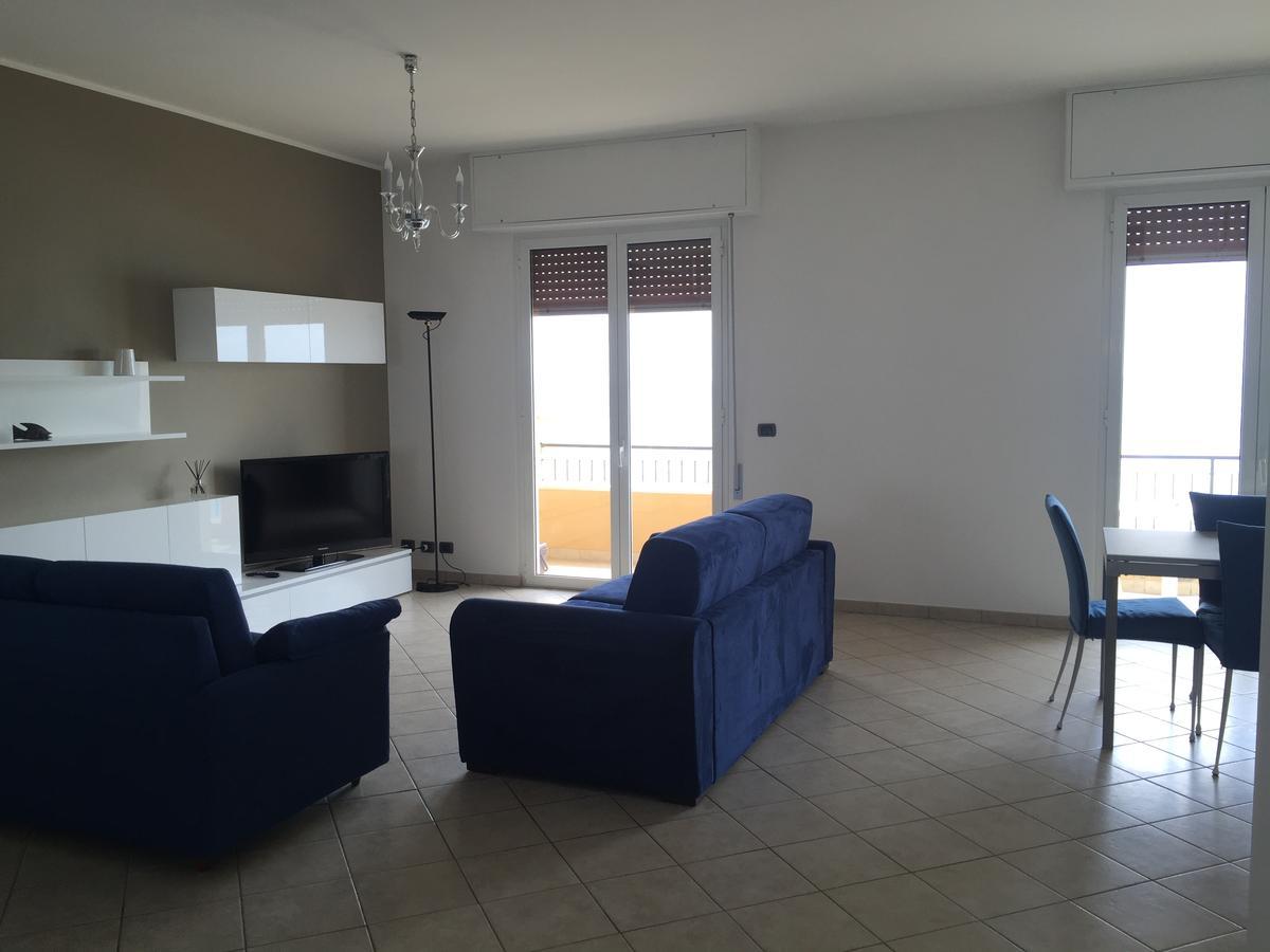 Les Agrumes - Housity