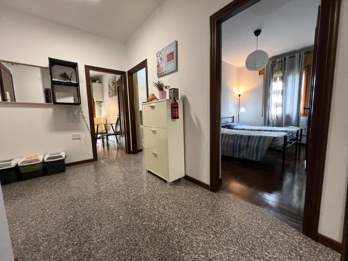 Appartamento al piano terra vicino all’aeroporto. - Housity
