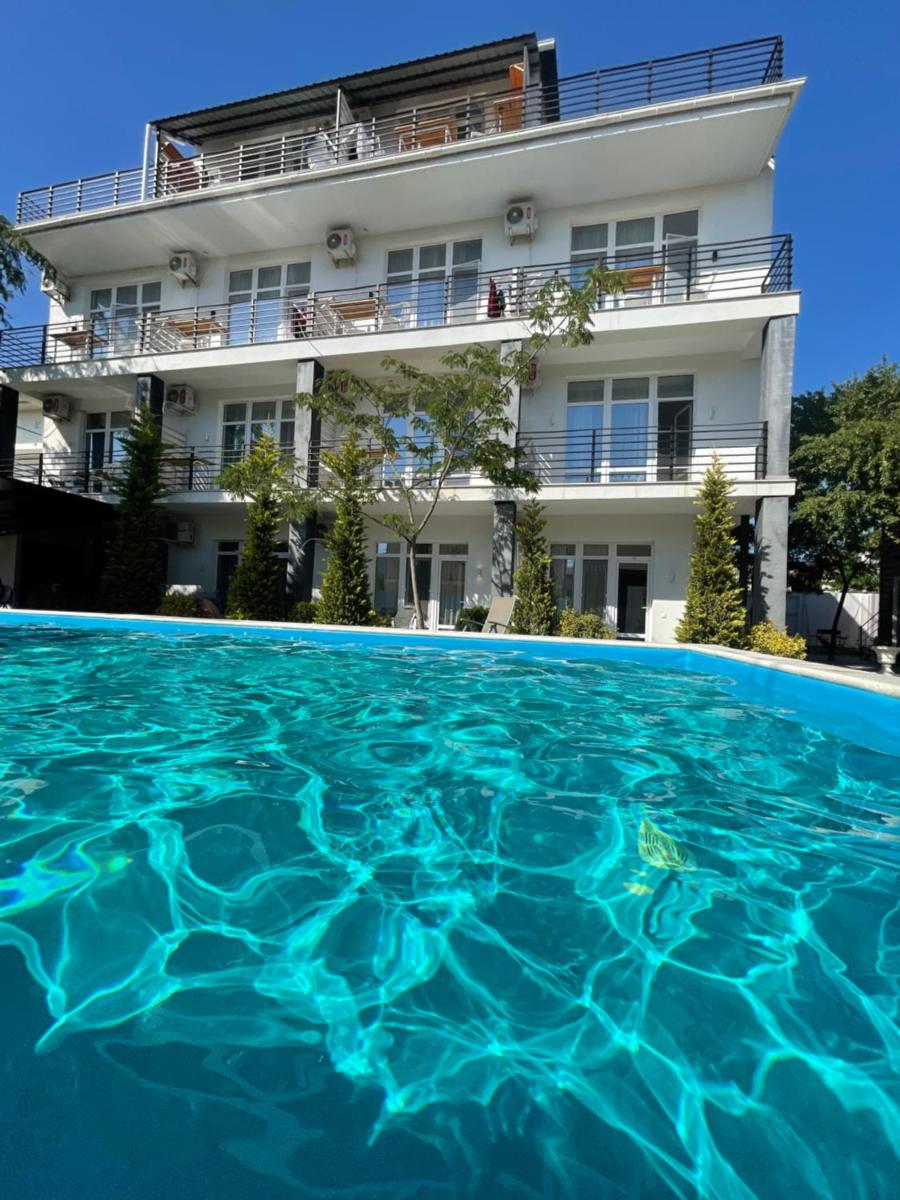 Zatokas Sun Club - Housity