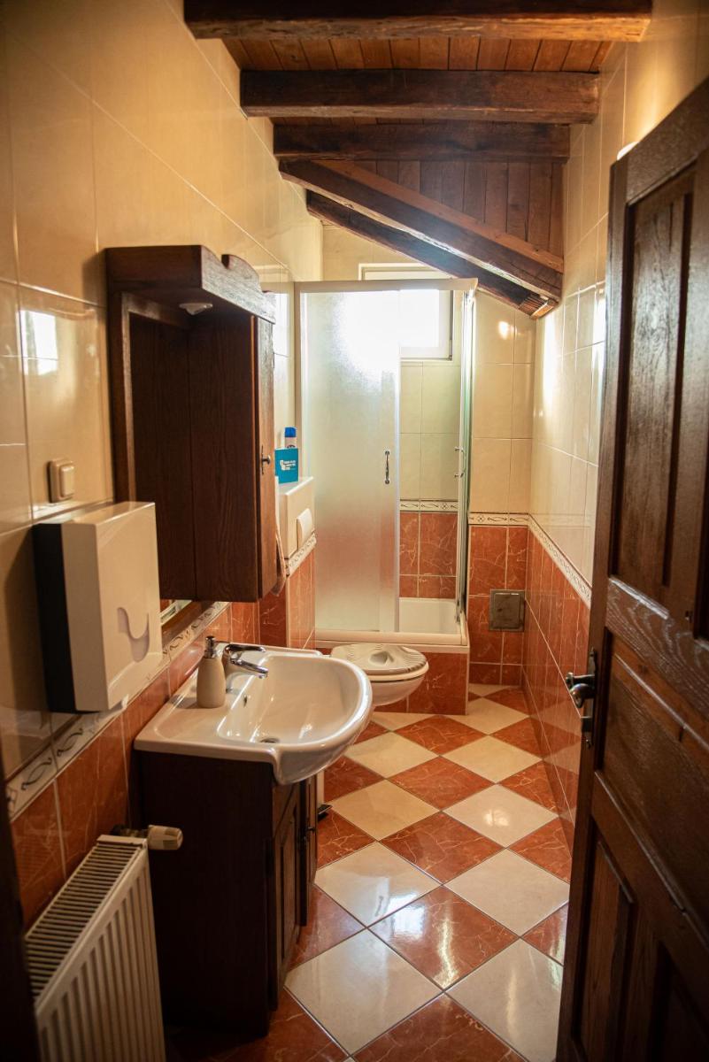 Rodino gnijezdo guesthouse - Housity