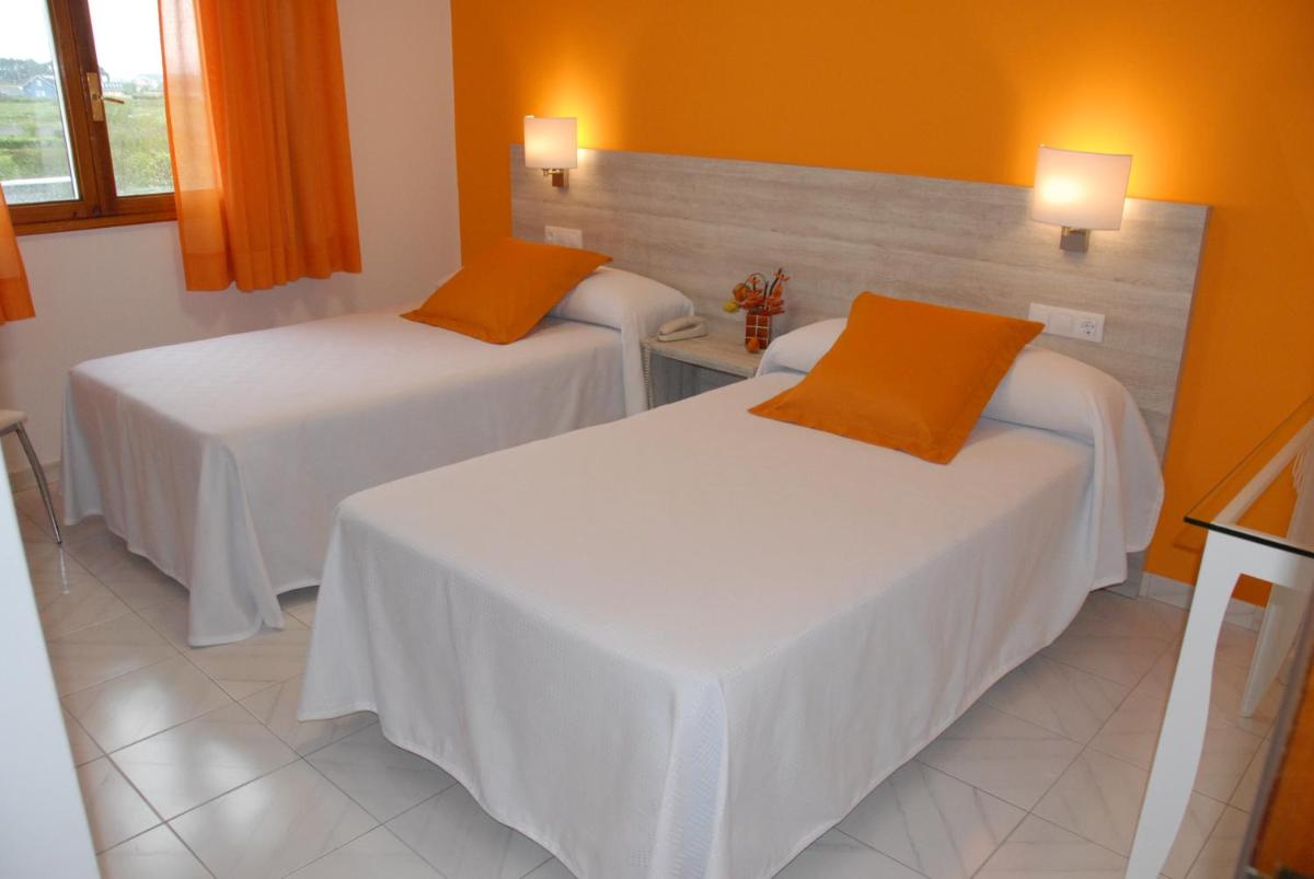 Hotel Playa de las Catedrales - Housity
