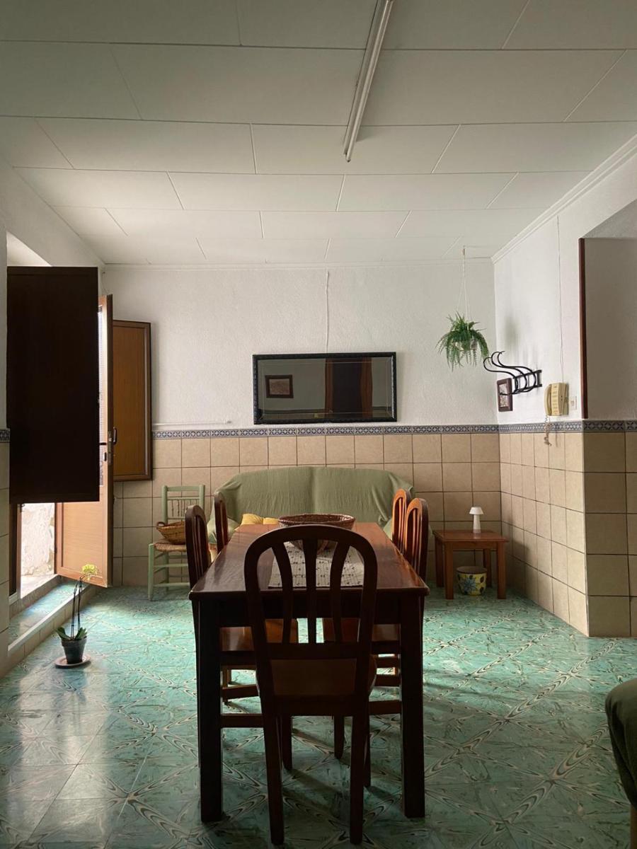 Casa rural Montichelvo - Housity