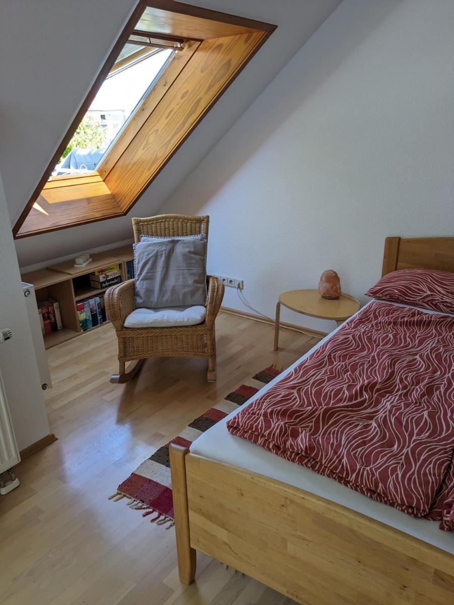 Apartment mit Balkon - Housity