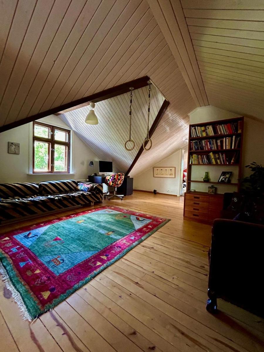 A Lovely House with A Garden in Helsinki - Housity