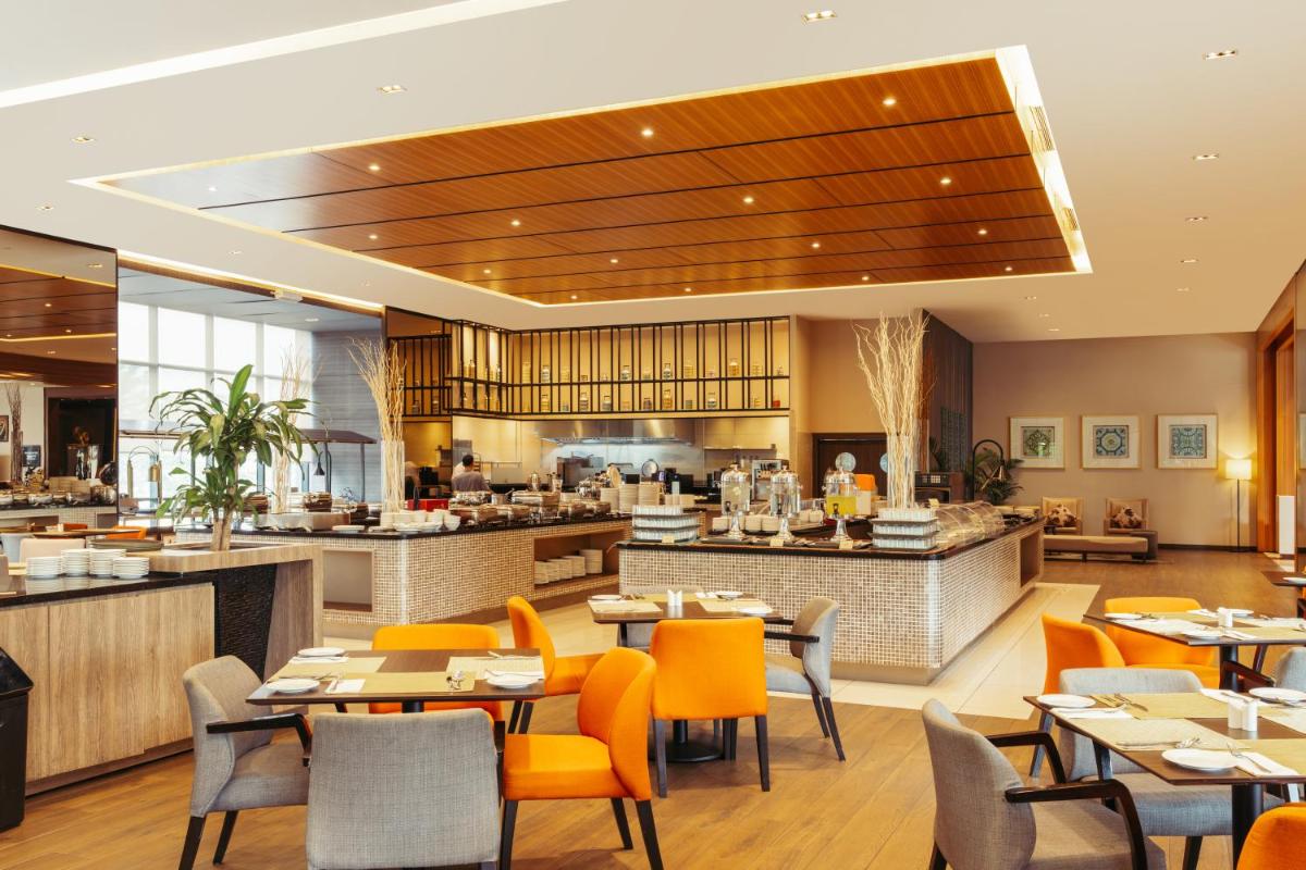 Impiana Hotel Senai - Housity